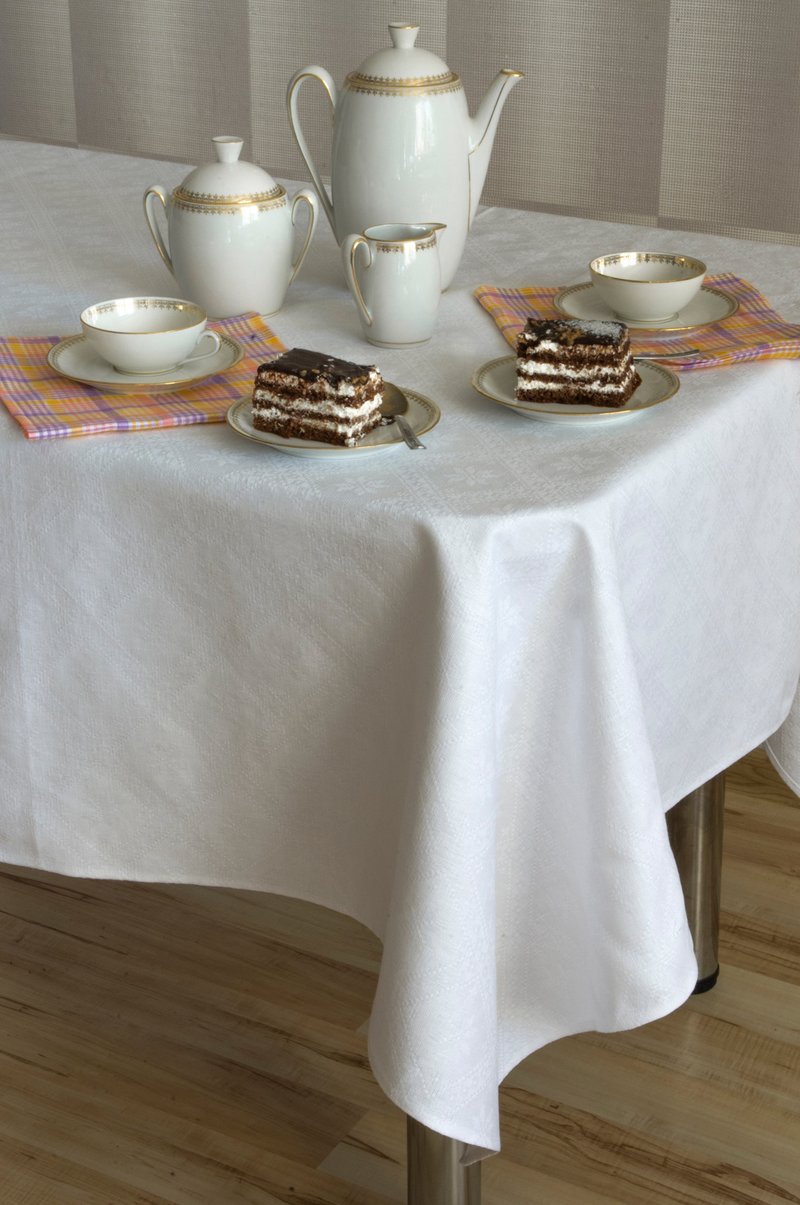 White linen elegant festive Christmas square tablecloth with 6 linen napkins - 餐垫/桌巾 - 亚麻 白色