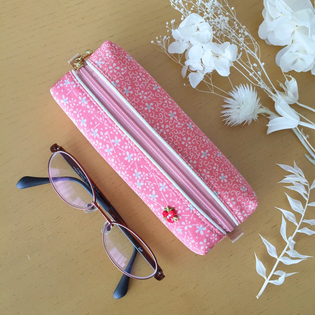 Soft Glasses Case with Japanese Traditional pattern, Kimono - Silk - 眼镜/眼镜框 - 其他材质 粉红色