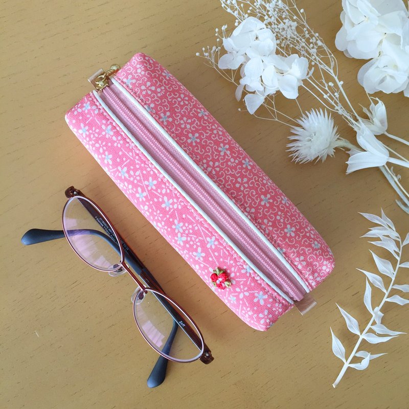 Soft Glasses Case with Japanese Traditional pattern, Kimono - Silk - 眼镜/眼镜框 - 其他材质 粉红色
