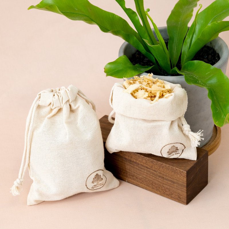 天然台湾桧木片 防潮芳香包 香氛袋 可晒干重复利用 防霉除湿消臭 - 防蚊用品 - 木头 橘色