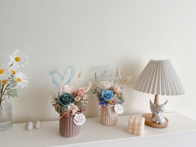 多色 韩式牛奶瓶盆花 永生花 永生玫瑰花 干燥花 开幕盆花 生日礼 - 干燥花/捧花 - 植物．花 多色