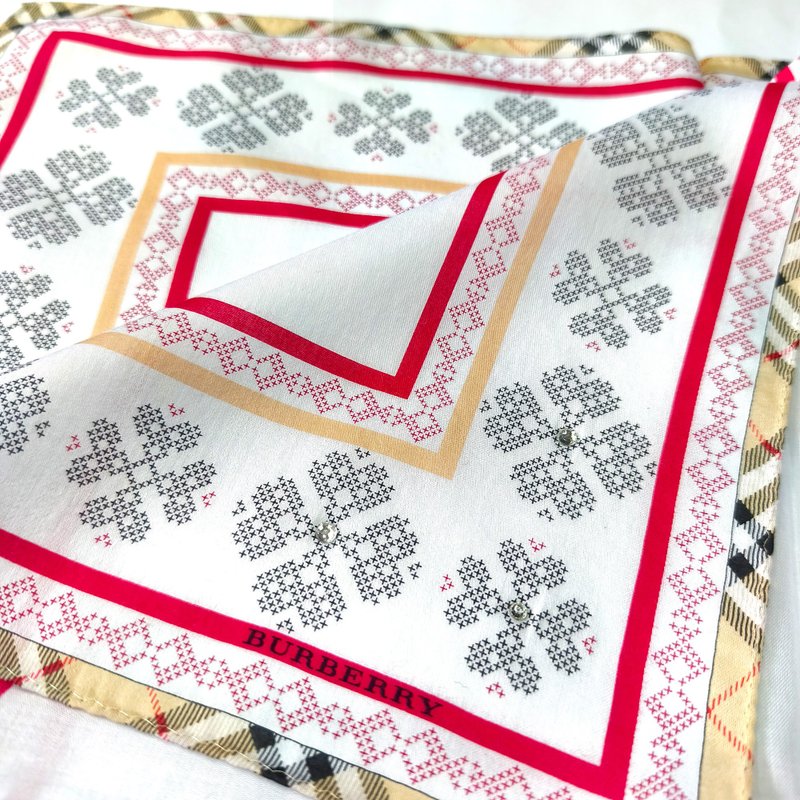 Burberry 复古丝巾 雪花格纹边饰 20 x 19.5 英寸 - 丝巾 - 棉．麻 白色