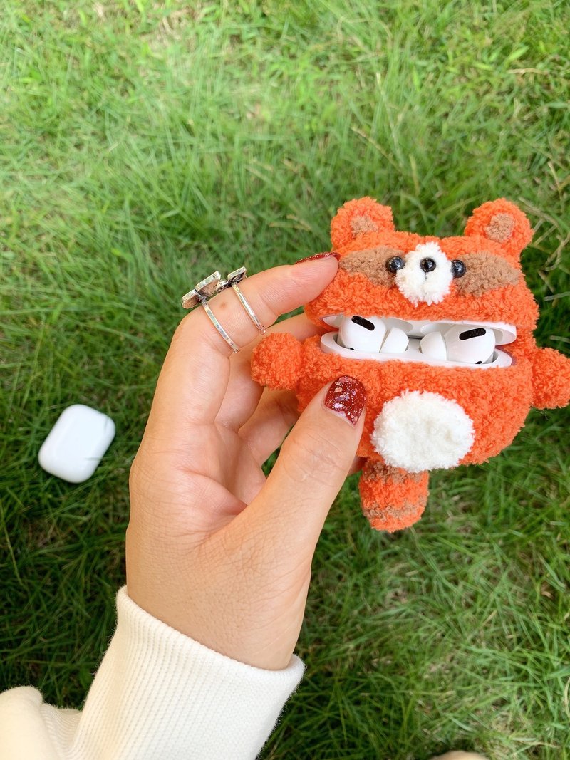 手工原创浣熊耳机套钩织耳机套苹果无线耳机AirPods Pro - 手机壳/手机套 - 棉．麻 