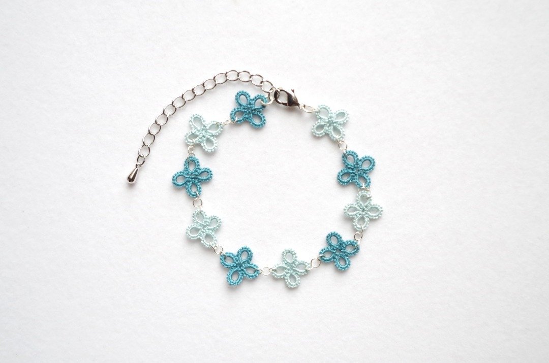 Tatting lace floret bracelet Hydrangea - 手链/手环 - 棉 蓝色