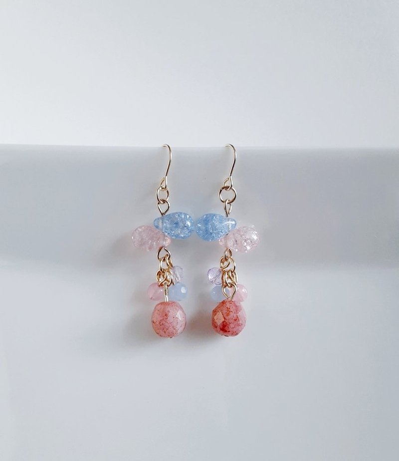 摇曳的捷克珠，水滴与玻璃珠的可爱垂坠耳环，复古粉色，可更换抗过敏耳针或耳夹 - 耳环/耳夹 - 玻璃 粉红色