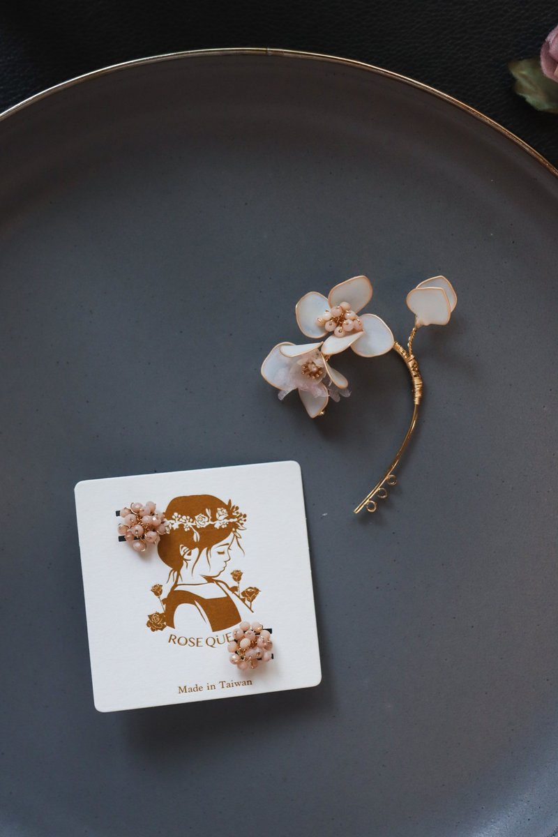 晓曦雾光II 雾面垂坠花耳勾 果实耳环 水晶花 树脂花 - 耳环/耳夹 - 树脂 