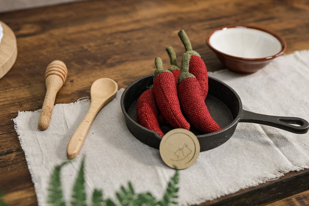 辣椒 (红) Red Chili 纯手作 吊饰 家饰品 猫咪儿童玩具 蔬果 - 玩具 - 其他材质 多色
