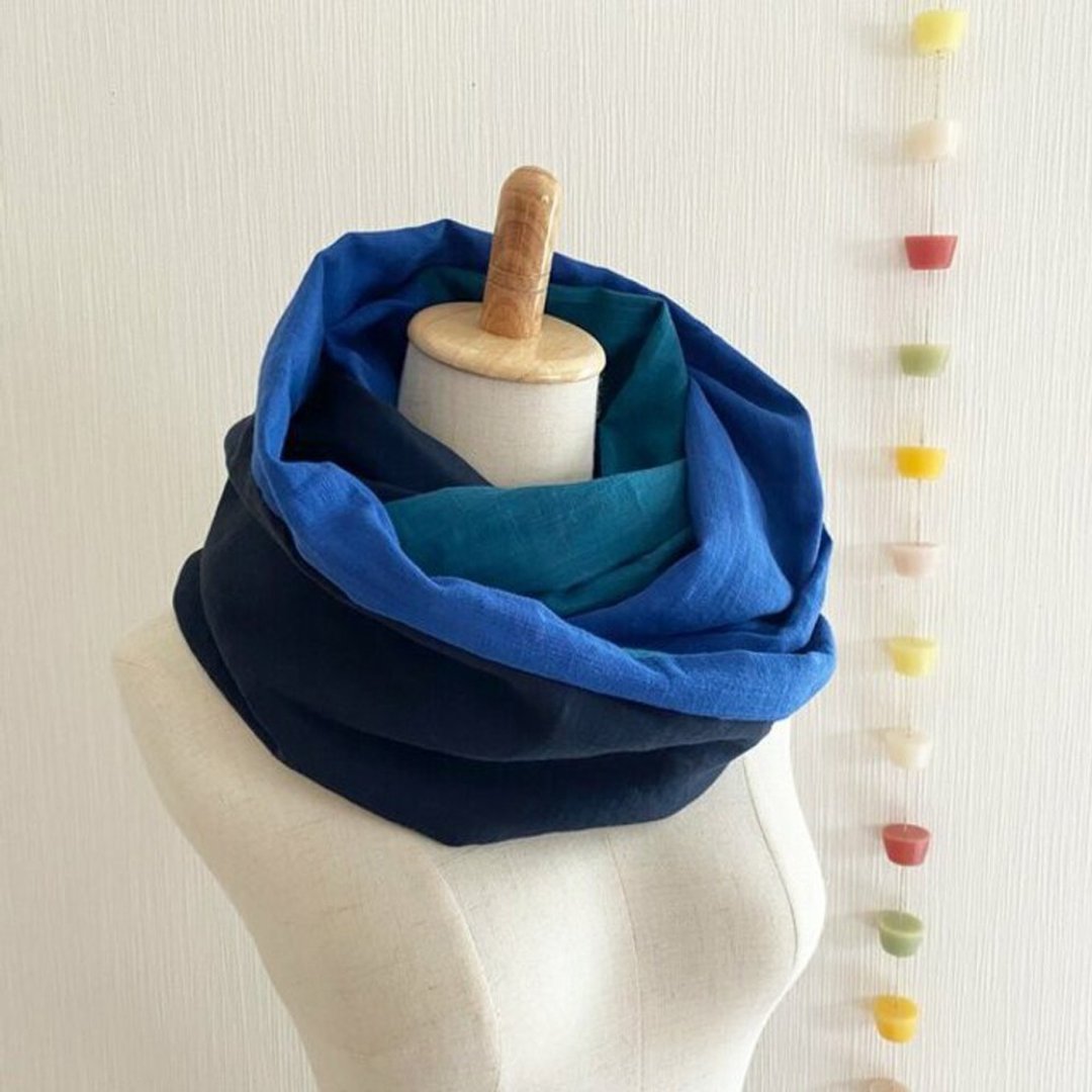 Beautiful color sea sky blue mix Patchworks nude 3 color mix using plenty of high quality gauze made in Japan Navy blue Peacock - 围巾/披肩 - 棉 多色