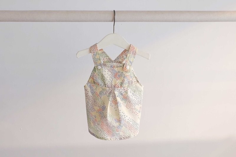 chacha.metyou / 山上的小花印花吊带裙 / 狗狗喵喵毛小孩 - 衣/帽 - 棉．麻 白色