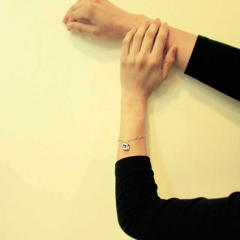 Cube bracelet_立方体手链 | 伴娘礼 谢礼 925纯银 设计师手作 - 手链/手环 - 银 银色