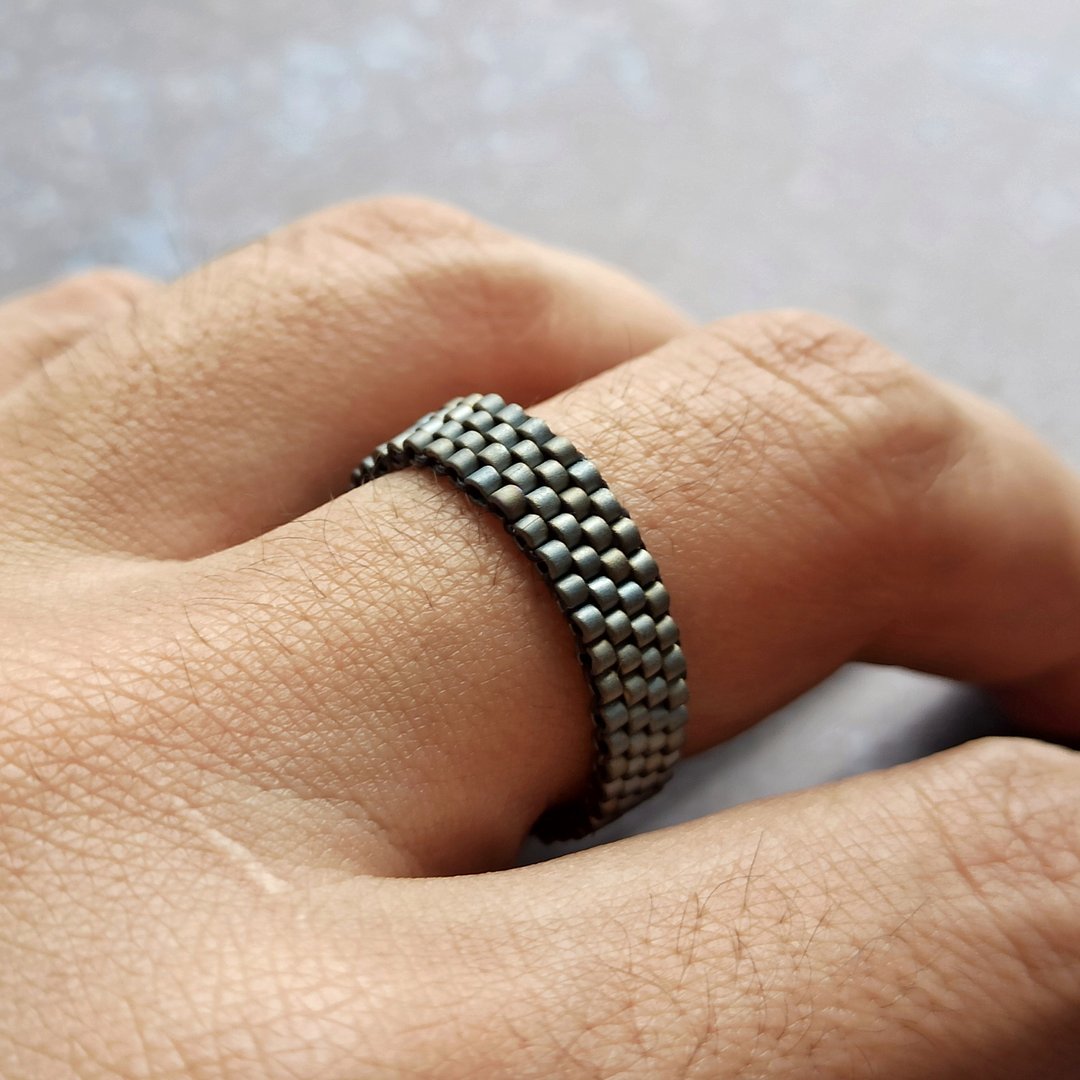 Stylish men's ring Handmade bead ring for men Flexible ring for guy - 戒指 - 玻璃 灰色