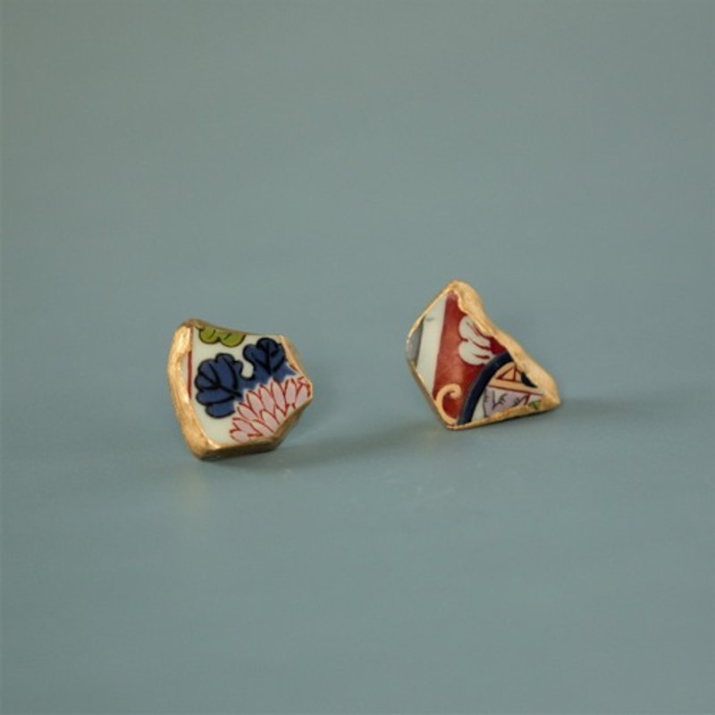 Made-to-order Arita ware Ceramic piece Kintsugi Pierced Clip-On / Flower lover ceramic piece - 耳环/耳夹 - 陶 红色