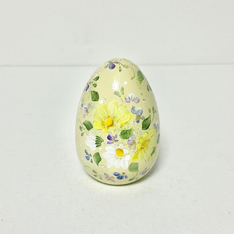 Hand painted Easter egg(french vanilla color) - 其他 - 木头 黄色