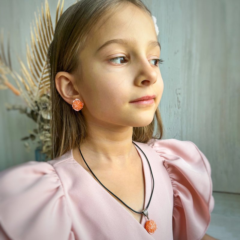 Mandarin stud earrings and necklace are weird fruit funny fancy quirky jewelry - 耳环/耳夹 - 粘土 橘色