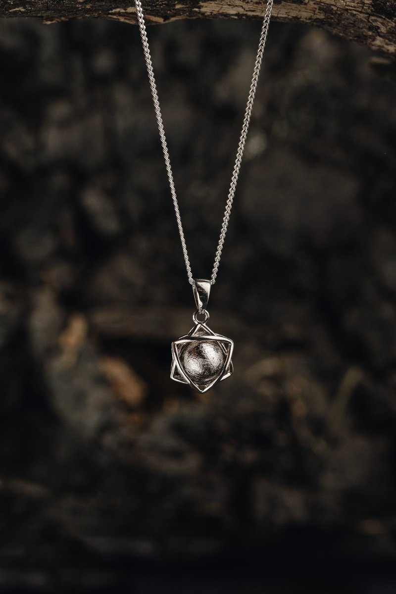 穆尼奥纳鲁斯塔陨石吊坠 - 流星 - 项链 - 银 