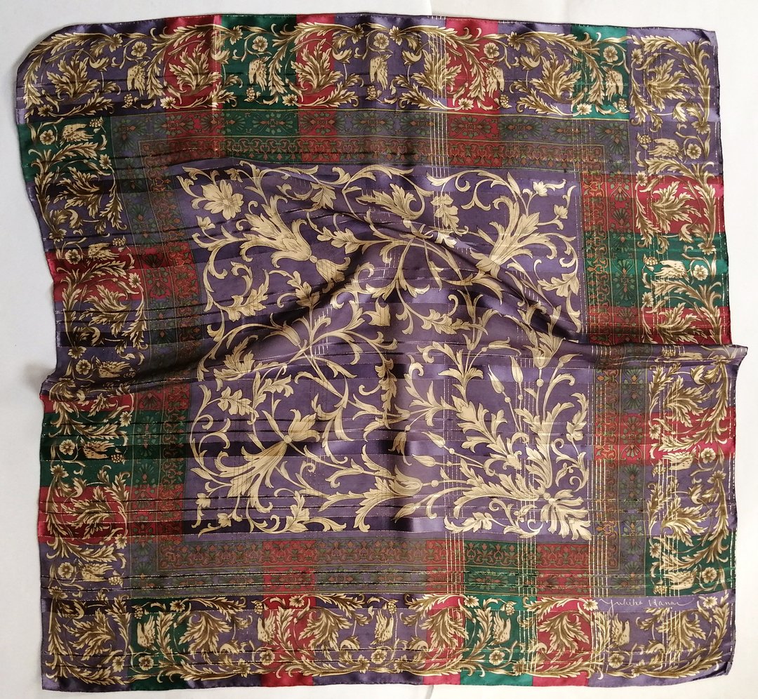 Vintage Yukiko Hanai Silk Scarf, Baroque Pattern, 42x 42 inches, 100% Silk - 丝巾 - 丝．绢 紫色