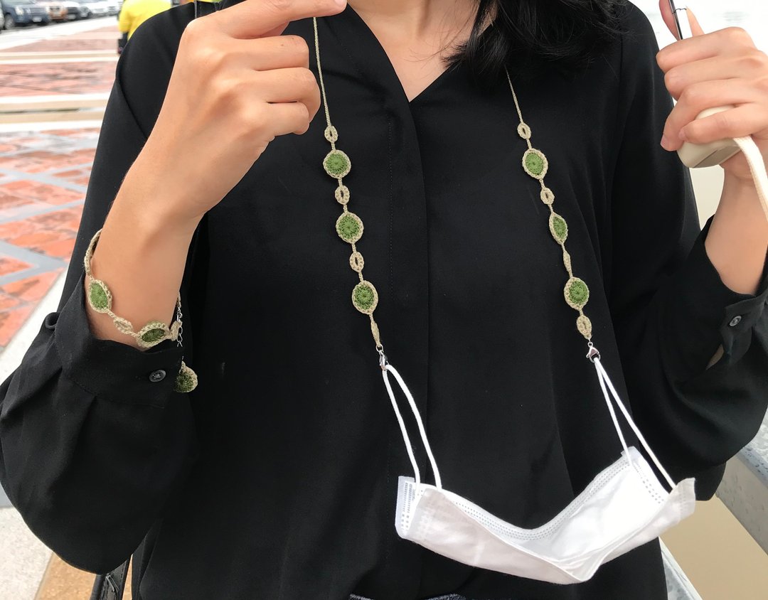 禮物 口罩鍊、眼鏡鍊兩用 手鐲crochet Take Me In - 挂绳/吊绳 - 绣线 多色