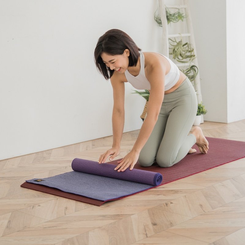 【USHaS · 瑜愈】竹炭纤维止滑瑜伽垫铺巾 木槿紫 - 瑜珈垫 - 其他材质 紫色