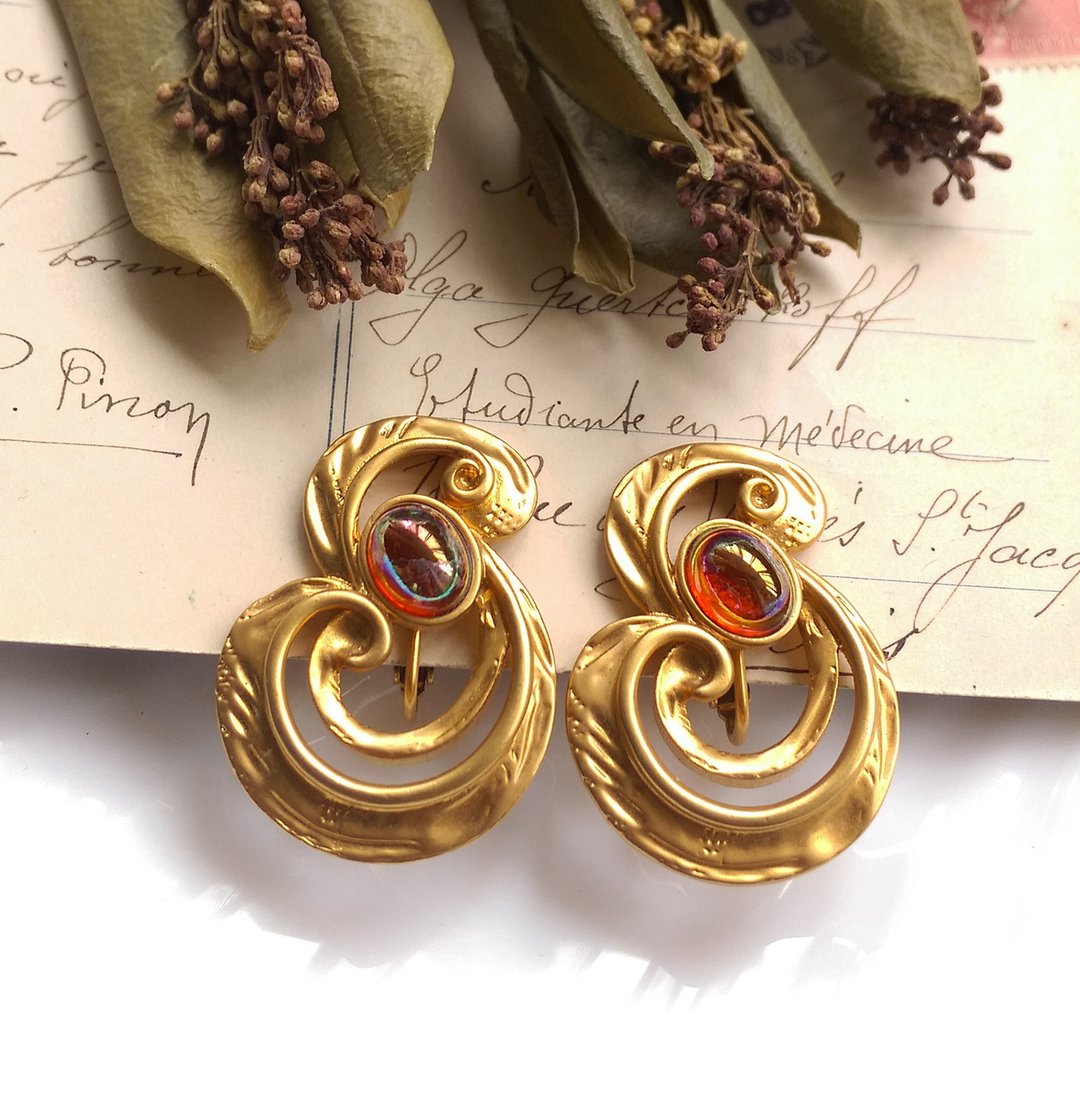 西洋古董饰品。AVON 1991年 哑光 霓光 花体  夹式耳环 - 耳环/耳夹 - 其他金属 金色