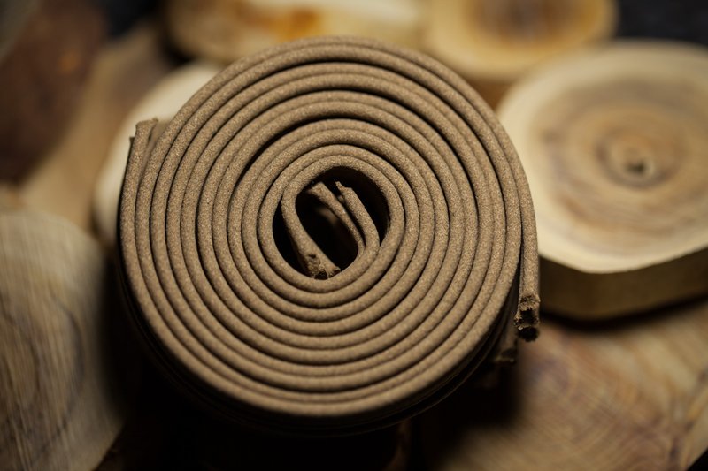 西澳新山盘香 果香 乳韵 香品 品香 - 香薰/精油/线香 - 木头 咖啡色