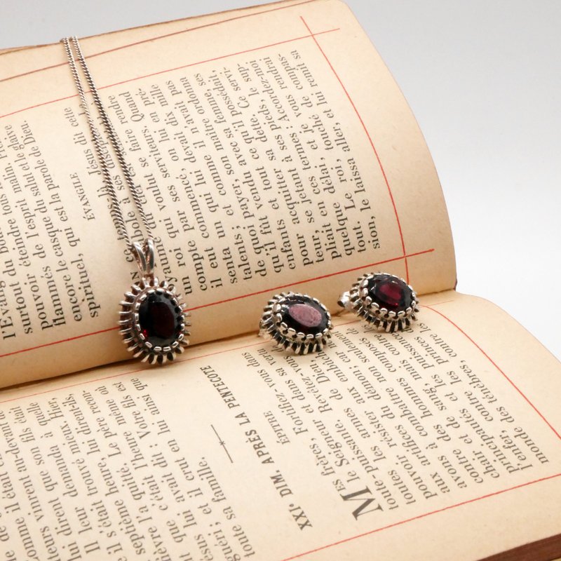 古董纯银925紫色莱茵石生日石项链 针式耳环套组 - 项链 - 其他金属 银色