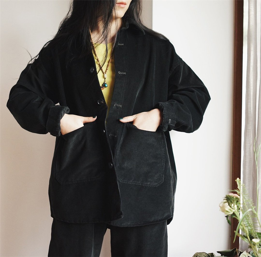 黑色 秋冬進口燈芯絨面料 長袖口袋寬松工裝 男女同款短外套 - 女装休闲/机能外套 - 棉 黑色