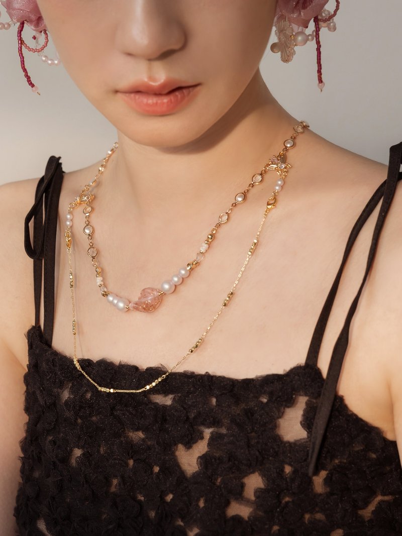 温开水金色碎光。(2way)MUCHAT 手作 14KGP 蝴蝶琉璃扭珠项链 - 项链 - 其他金属 金色