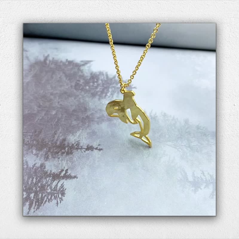 虎鲸折纸项链 Killer whale Origami Necklace - 项链 - 铜/黄铜 金色