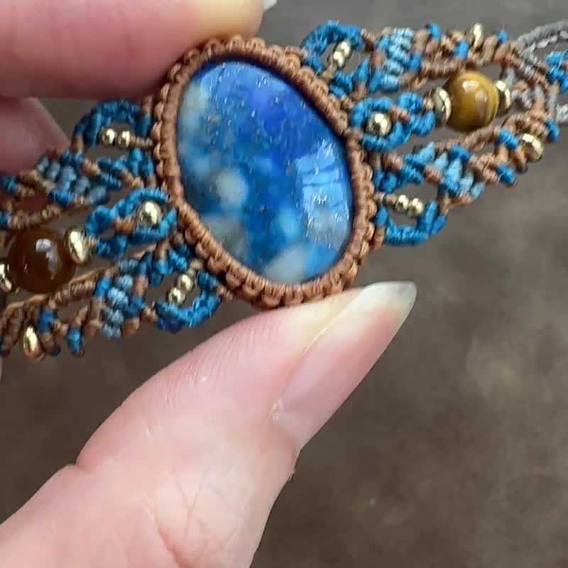H359 民族风 蜡线编织 青金石 虎眼石珠 铜珠 手环 (可调长度) - 手链/手环 - 宝石 咖啡色