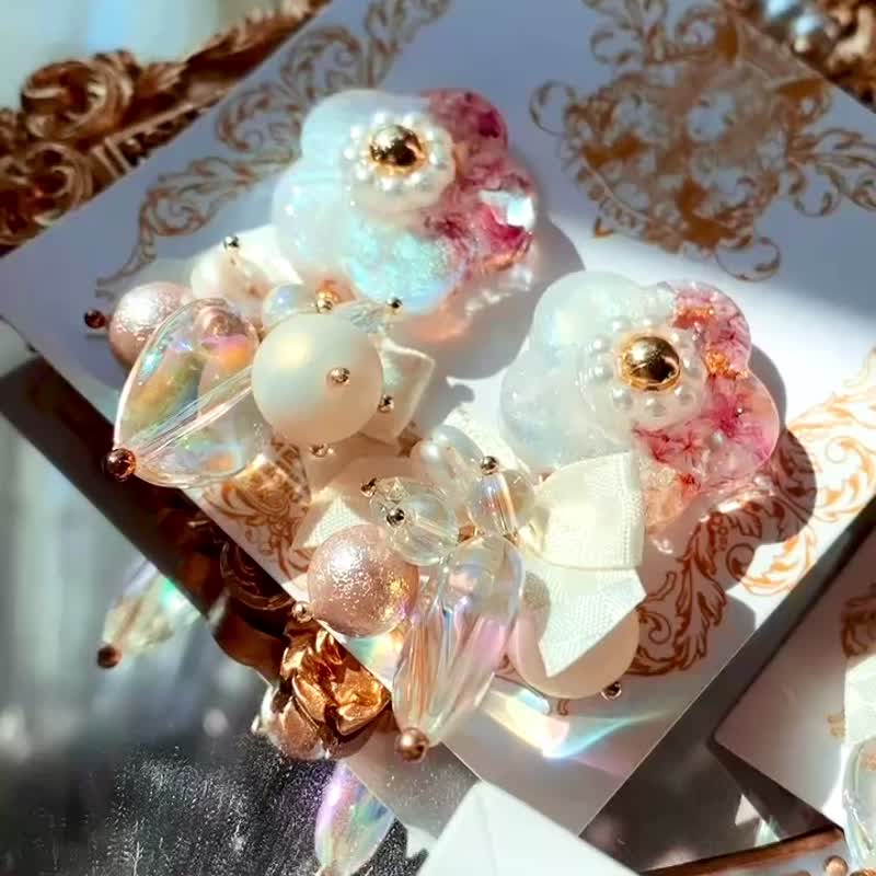 香港原创手工耳环 超可爱少女心干花树脂耳夹 小资女穿搭闺蜜生日 - 耳环/耳夹 - 树脂 粉红色