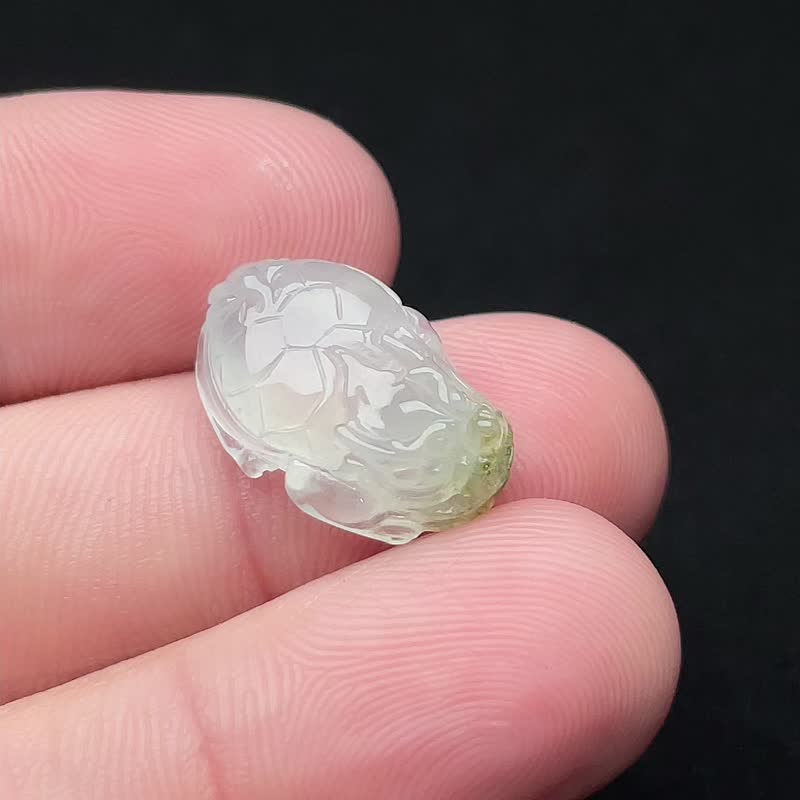 冰种飘绿花翡翠龙龟 | 天然缅甸玉翡翠A货 - 其他 - 玉石 绿色