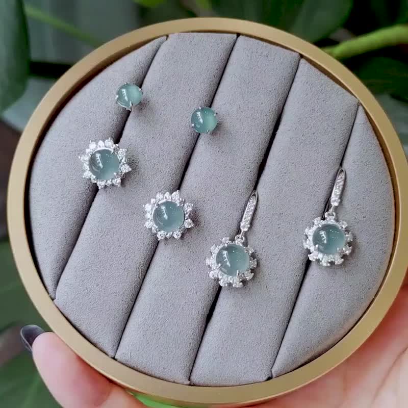 向夜葵 | 冰玻种湖水蓝翡翠 / 耳针式 | 天然A货翡翠耳环 - 耳环/耳夹 - 玉石 蓝色