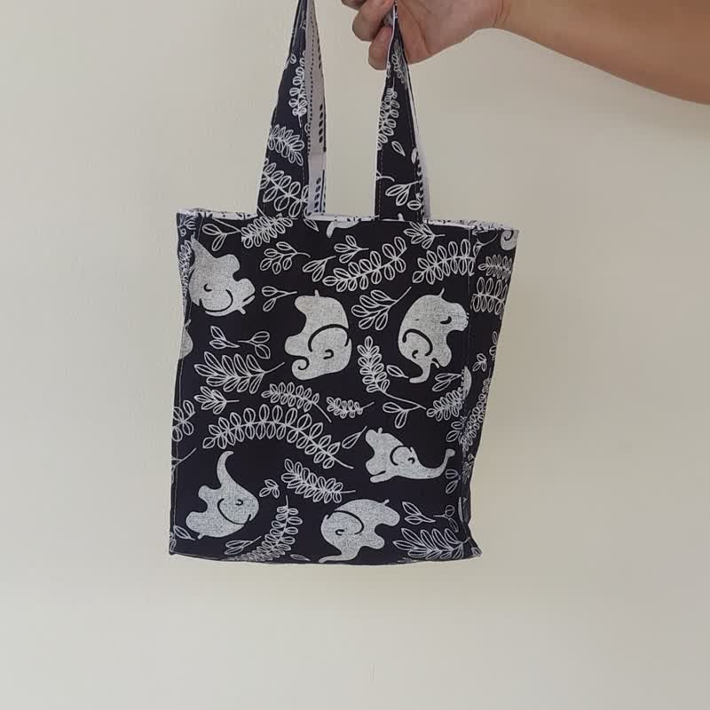 DB Black Elephant Bag - 双面手提包印花白米黑象 - 手提包/手提袋 - 棉 黑色
