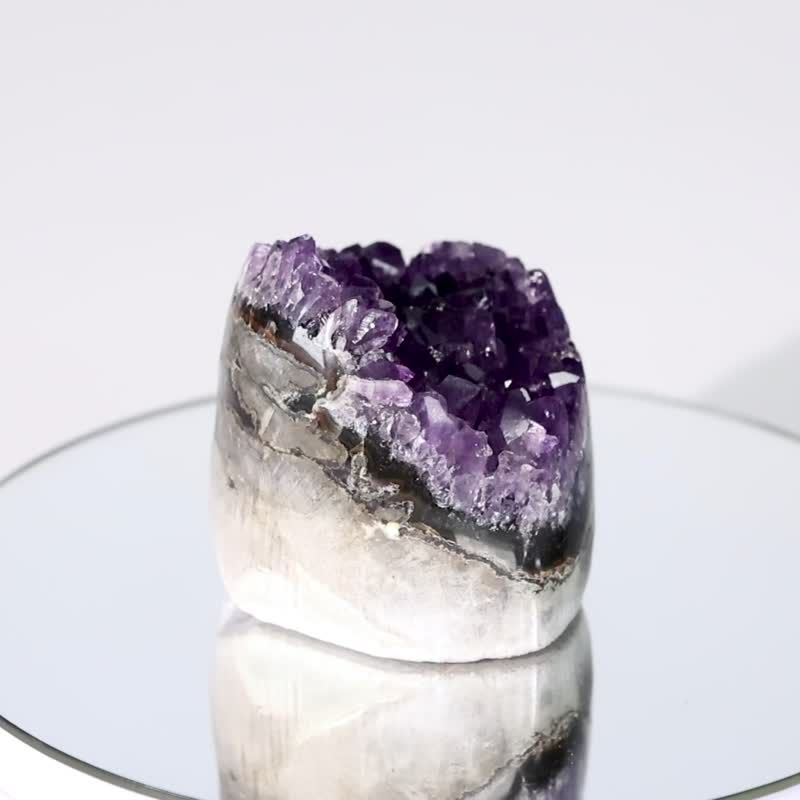 ESP 拇指晶镇 2720120 开运小物紫水晶 小资族轻松入手 - 摆饰 - 水晶 紫色