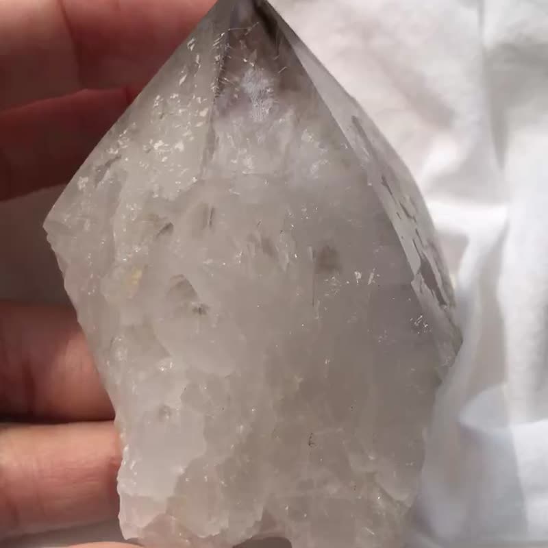 花园水晶 大牙隐山 资料库 原石 矿标 骨干水晶 印记 摆设 水晶 - 摆饰 - 水晶 白色