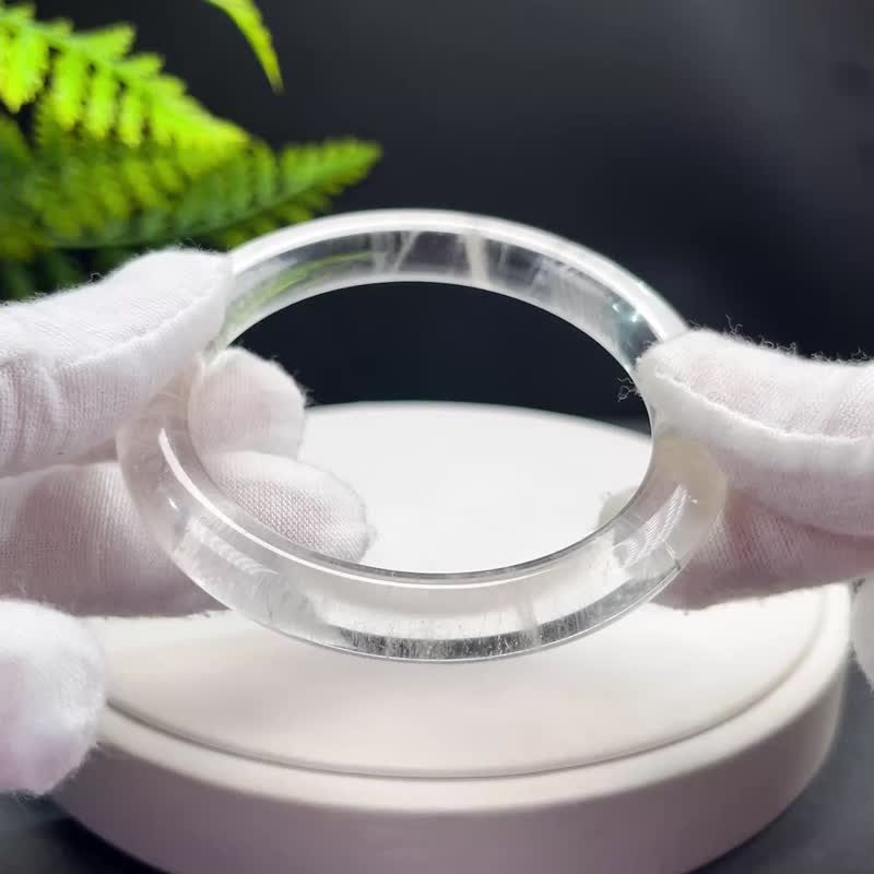精美 白水晶手镯 58MM 冰透闪片石英手环 清新灵动平和好运护佑 - 手链/手环 - 水晶 白色