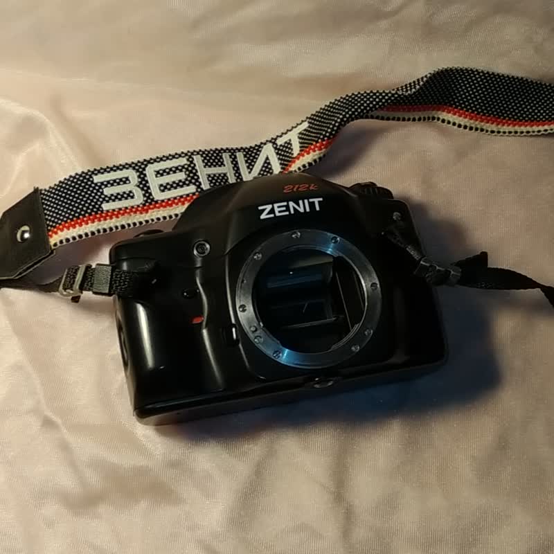 俄罗斯ZENIT-212K 35毫米胶片相机机身 - 相机 - 其他材质 黑色