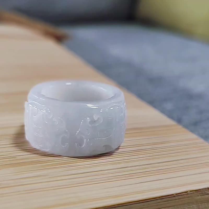 亲翠 天然翡翠 白冰胶饕餮手指镯四角个性方戒17号戒圈 - 戒指 - 玉石 白色