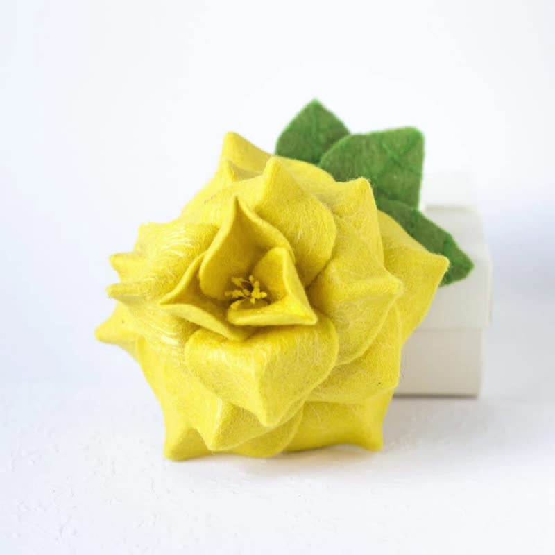 Yellow Flower Brooch Felted Rose Pin Craft Jewelry for Women Handmade Gift Idea - 胸针 - 羊毛 黄色
