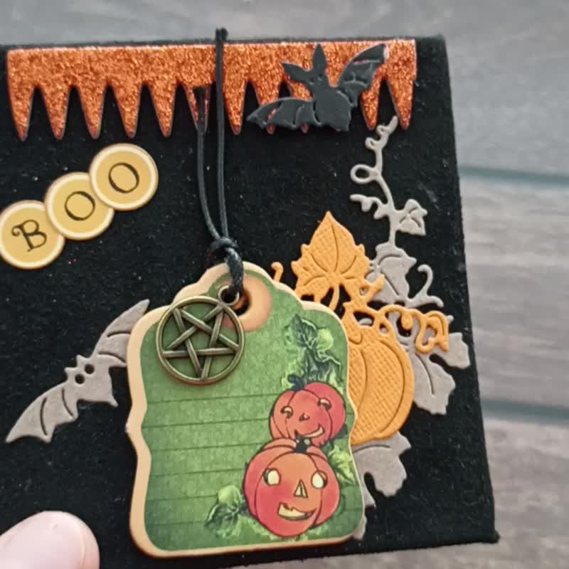 Small Gothic notebook Spooky Halloween junk journal handmade Witch grimoire - 笔记本/手帐 - 纸 黑色