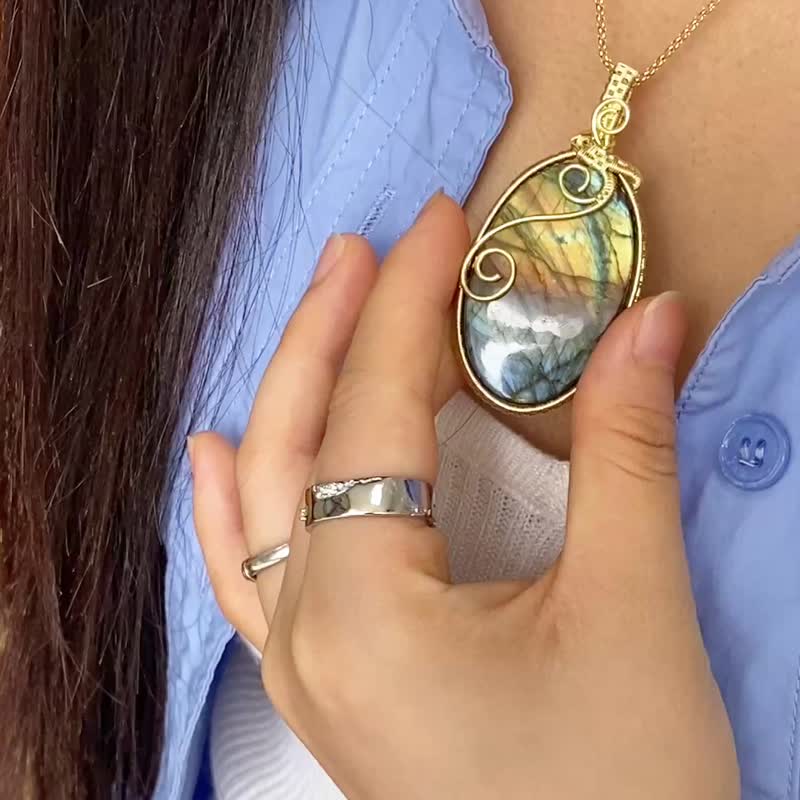 【彩虹渐变拉长石】半宝石吊饰项链 / 限量原石 水晶 - 吊饰 - 宝石 多色
