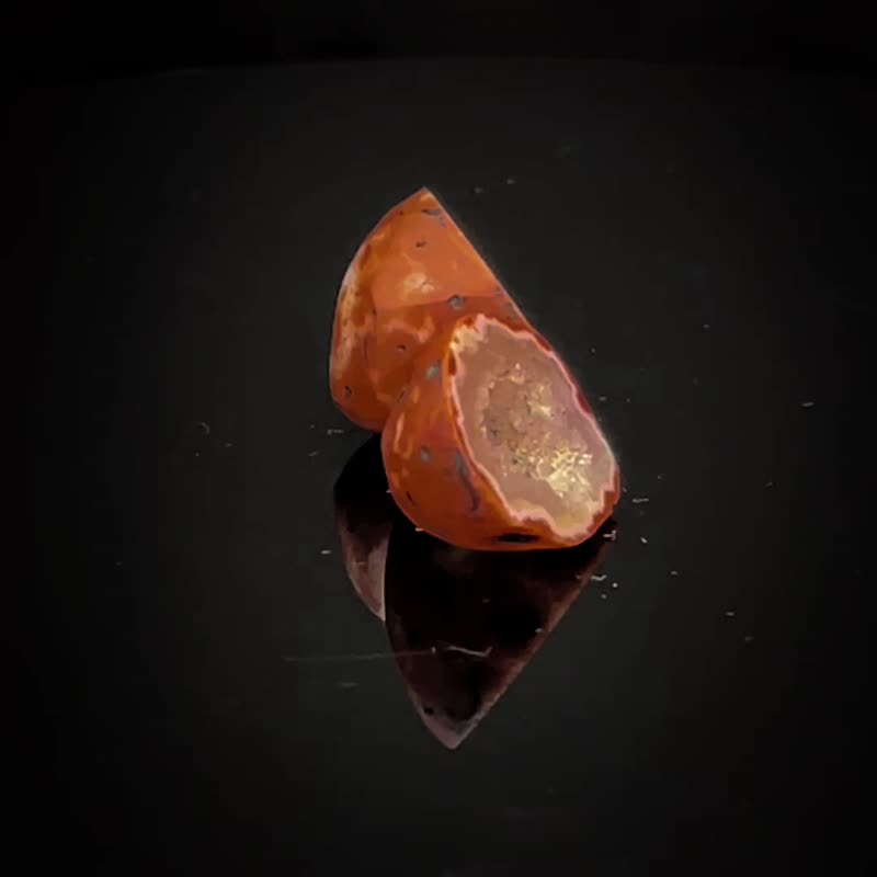 稀有水晶玛瑙共生聚宝盆 战国红 30*20*22MM - 摆饰 - 水晶 多色