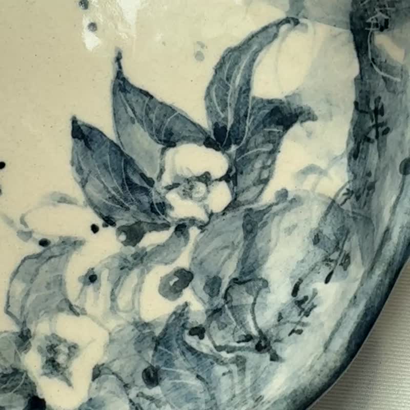 消失以后 青花彩绘盘15.8 x 16.6 x 2.8 cm - 盘子/餐盘/盘架 - 陶 