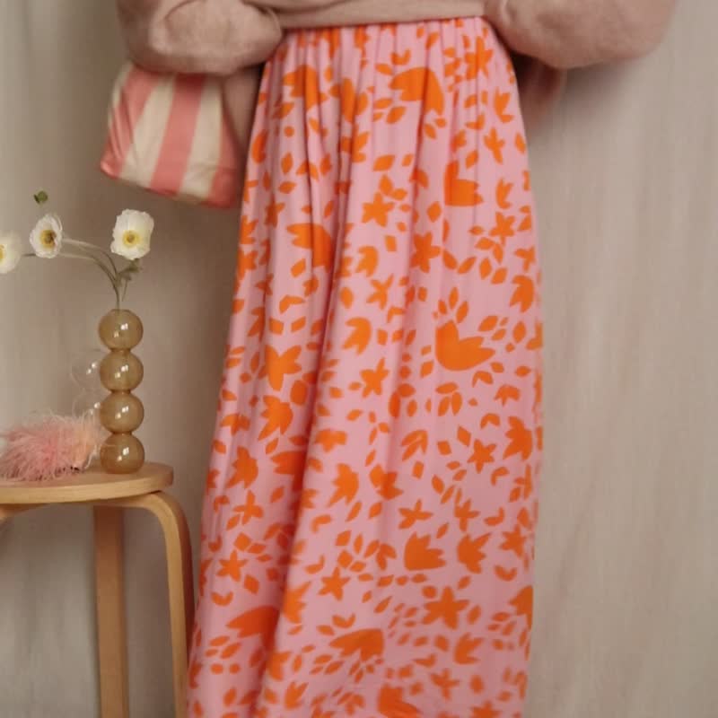 【 现货供应 】Lila Skirt 野兽派亮粉橘花卉印花 乔其棉窄A长裙 - 裙子 - 棉 粉红色