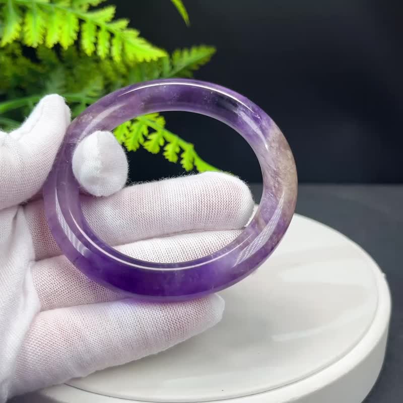 精品 紫色兔毛水晶手镯 54MM 冰透星光闪片 天眼圆条浓郁紫色水晶 - 手链/手环 - 水晶 紫色