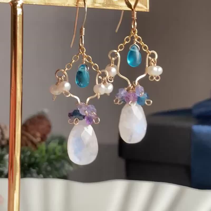 冬季限量 14KGF 月光石吊灯耳环 / 托帕石 坦桑石 磷灰石 / 耳夹 - 耳环/耳夹 - 宝石 蓝色