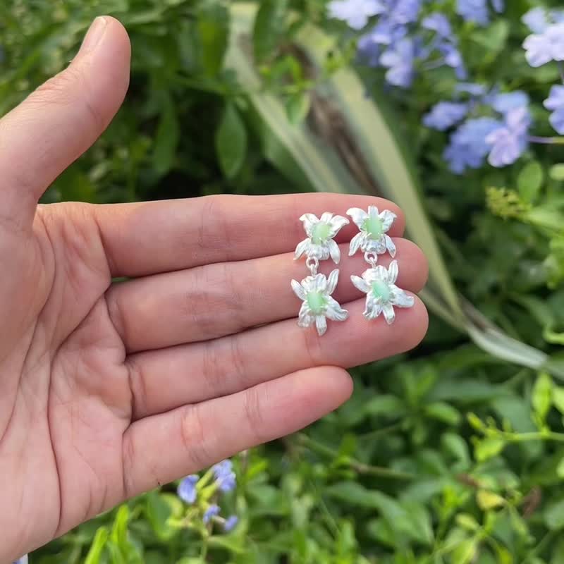 双生花耳环 925银针兰花清新耳环 - 耳环/耳夹 - 其他金属 银色