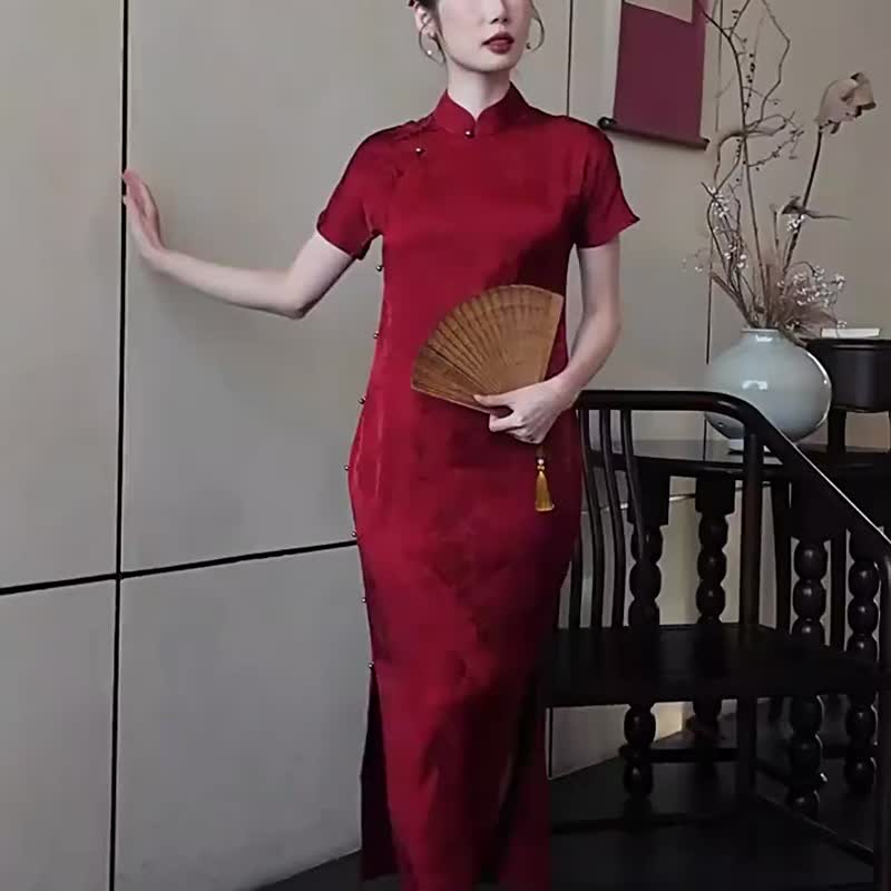 胭華 紅色 提花開肩緞面提花旗袍 復古改良新中式洋裝 婚禮禮服 - 旗袍 - 聚酯纤维 红色