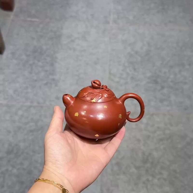 福禄 全手工 容量190cc/朱泥撒金以寿桃做钮 有福禄寓意 - 茶具/茶杯 - 陶 