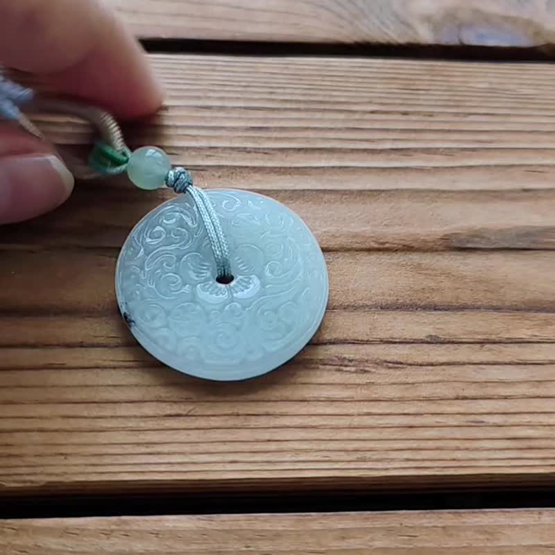 【亲翠】天然翡翠 冰老种一抹色花仿古花纹平安扣调整式绳链【G】 - 项链 - 玉石 多色